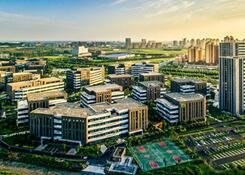 全國(guó)人大代表、沈陽市委書記王新偉：沈陽將積極融入國(guó)家戰(zhàn)略性新興產(chǎn)業(yè)集群建設(shè)